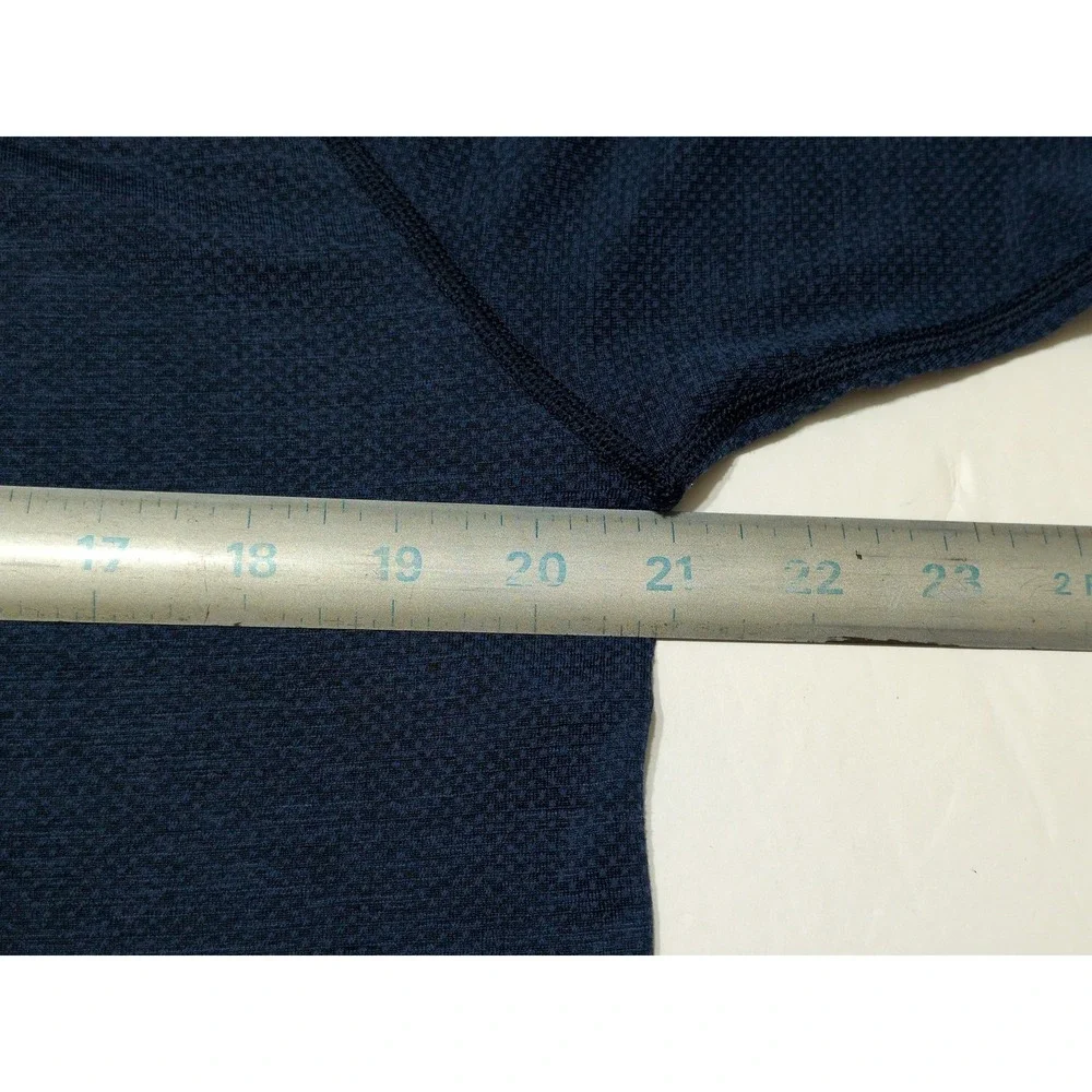 LULULEMON Tampa Bay Lightning NHL Metal Vent Tech 1/4 Zip Pullover Blue Large L